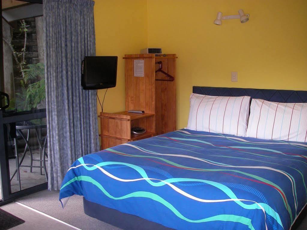 Bay Cabinz Motel Paihia Eksteriør billede